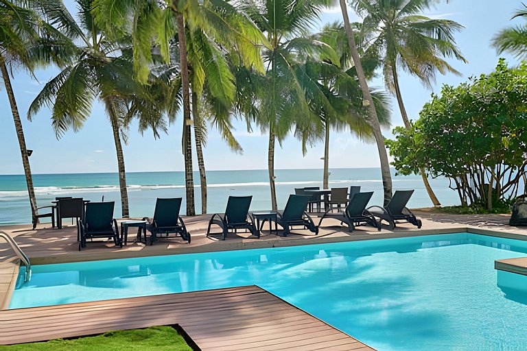 Caribbean Heavenly Oasis, Beachfront Apartment.