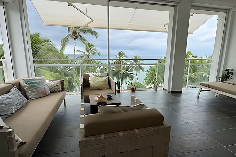 Caribbean Heavenly Oasis, Beachfront Apartment.