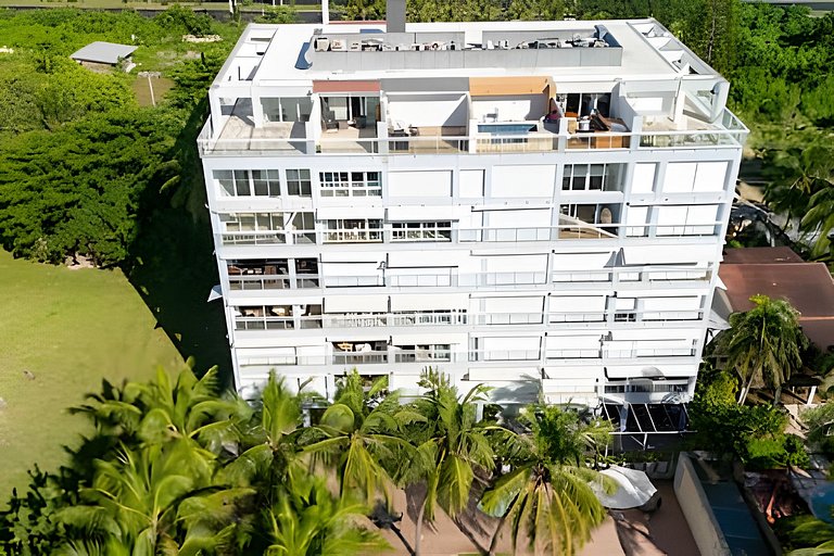 Caribbean Heavenly Oasis, Beachfront Apartment.