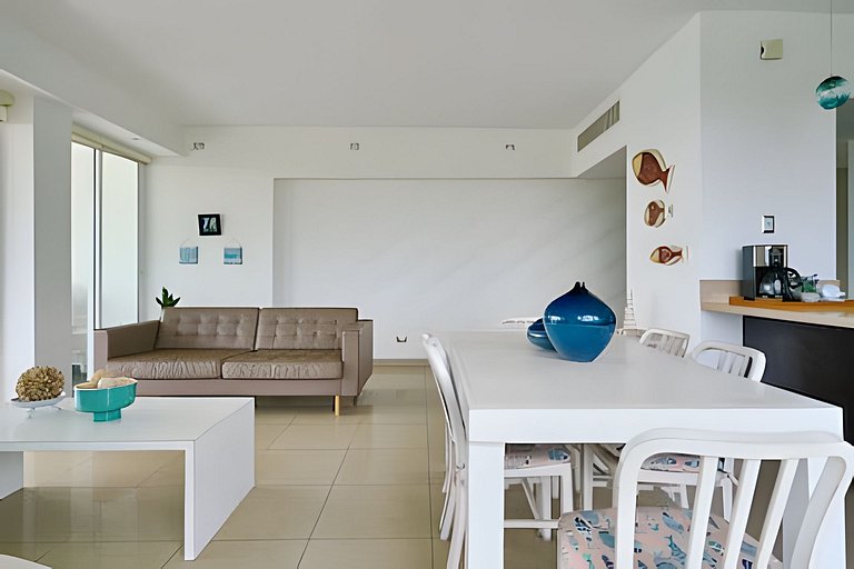 Caribbean Heavenly Oasis, Beachfront Apartment.