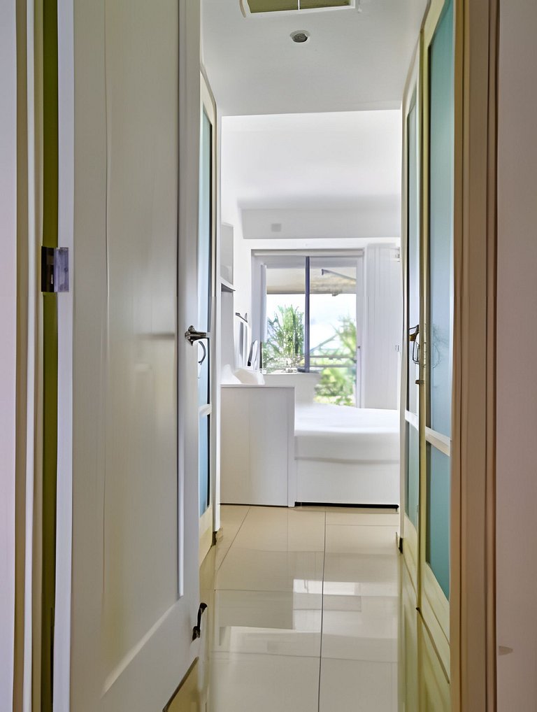 Caribbean Heavenly Oasis, Beachfront Apartment.