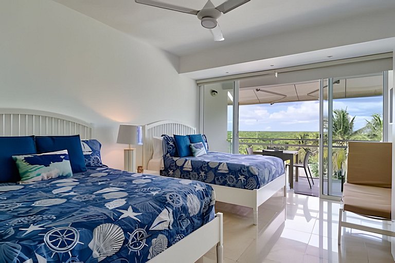 Caribbean Heavenly Oasis, Beachfront Apartment.