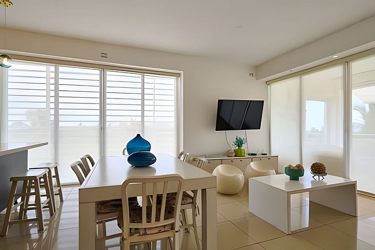 Caribbean Heavenly Oasis, Beachfront Apartment.
