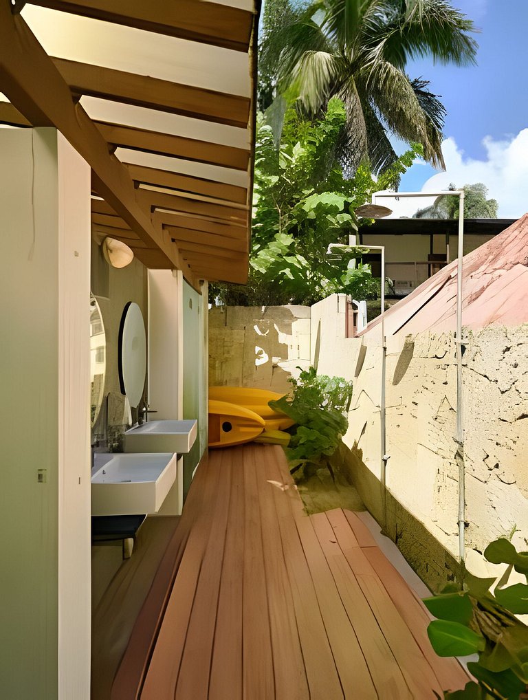 Caribbean Heavenly Oasis, Beachfront Apartment.