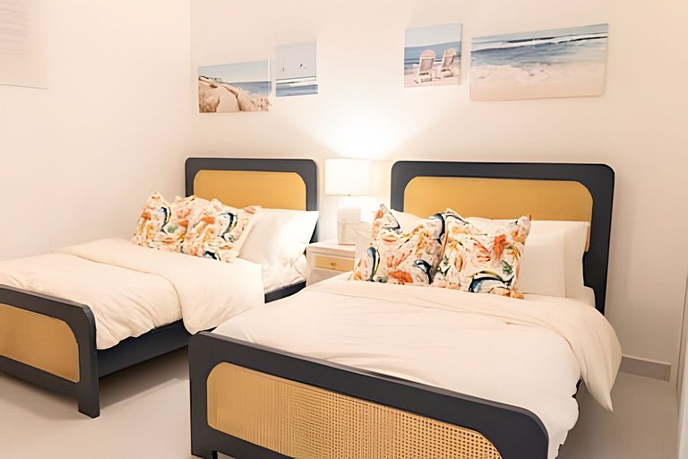 Caribbean Sunscape Beachfront Apartment