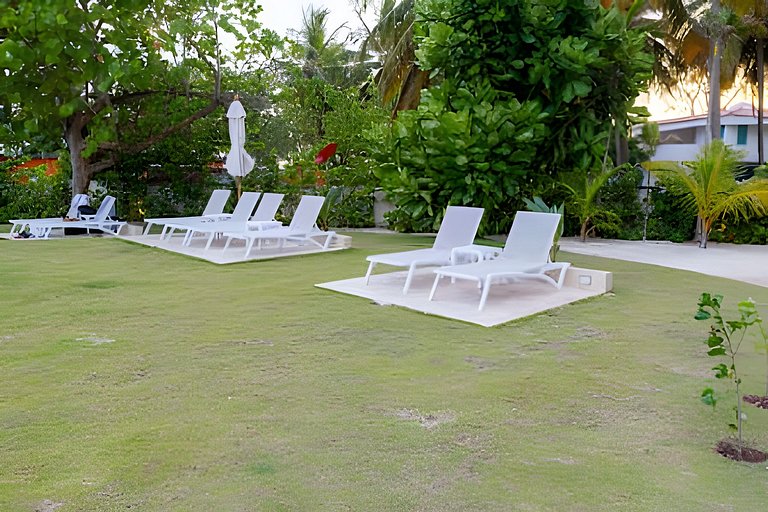 Caribbean Sunscape Beachfront Apartment