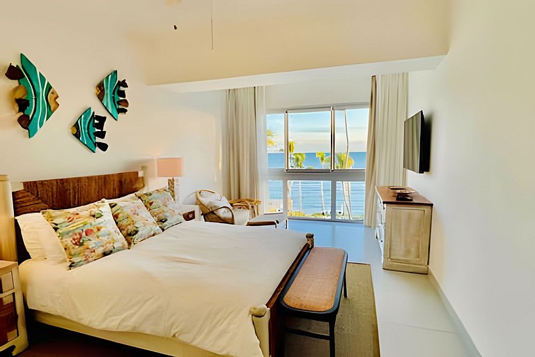Caribbean Sunscape Beachfront Apartment