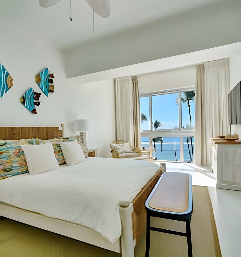 Caribbean Sunscape Beachfront Apartment