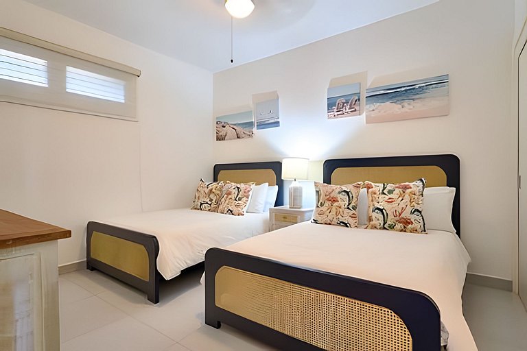 Caribbean Sunscape Beachfront Apartment