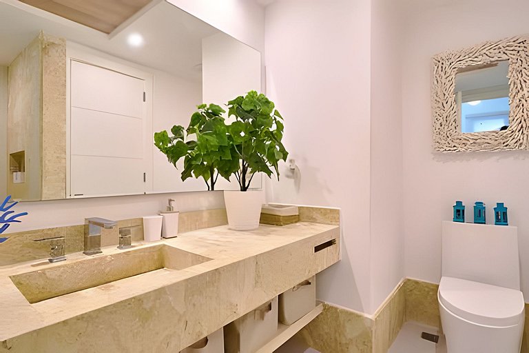 Caribbean Sunscape Beachfront Apartment